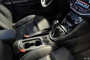 国产大牛的操控视频,驾驭激情，尽享操控盛宴