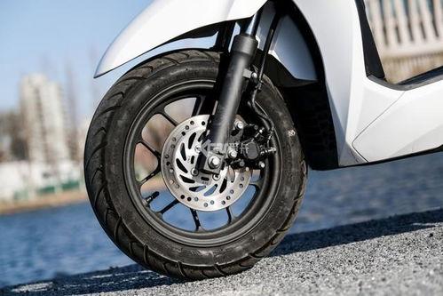 国产lead125试驾视频